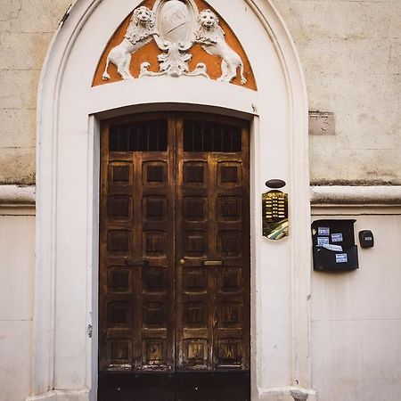 Angelina Rooms In Rome Exterior photo