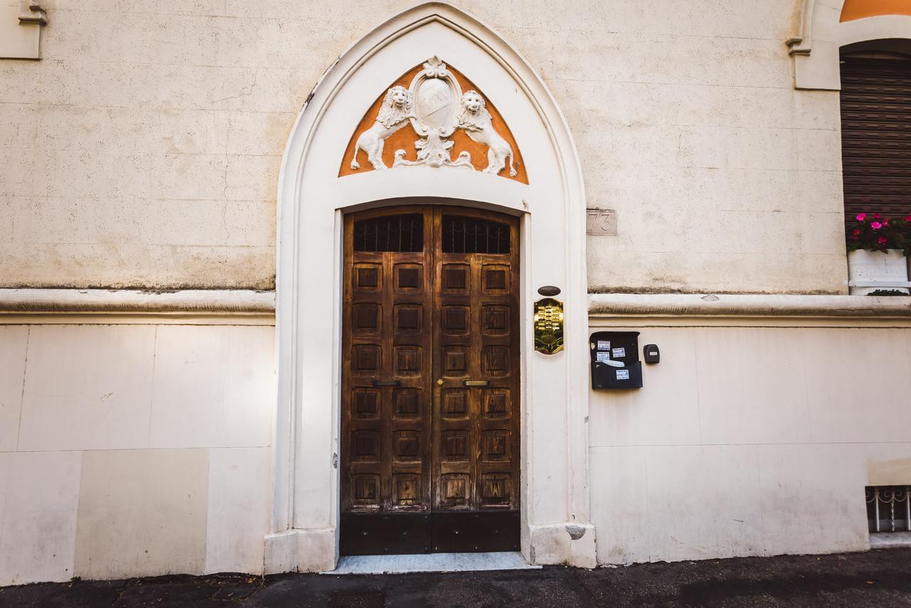 Angelina Rooms In Rome Exterior photo